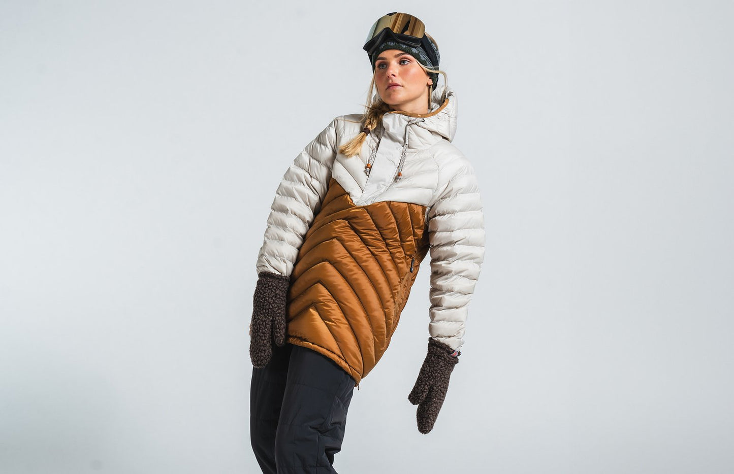 サンプルセール VARGKLADER ヴァーグクレイダー W ALGON CLASSIC DOWN HOOD ZIP エルゴーン ダウン フード ジップ d.gold Mサイズ ゴールド