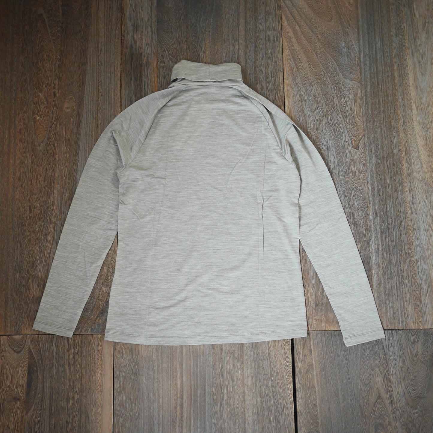 サンプルセール W Fjaiinas Turtleneck フィエルネス タートルネック mole sand  モールサンド