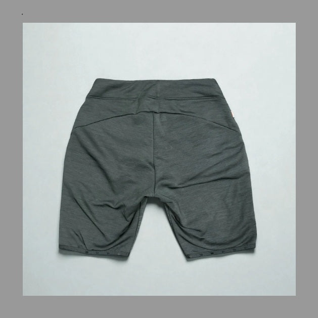 サンプルセール VARGKLADER ヴァーグクレイダー W GRANO POWER WOOL SHORTS  グラノ パワーウール ショーツ phantom black M サイズ ファントムブラック ミドルレイヤー